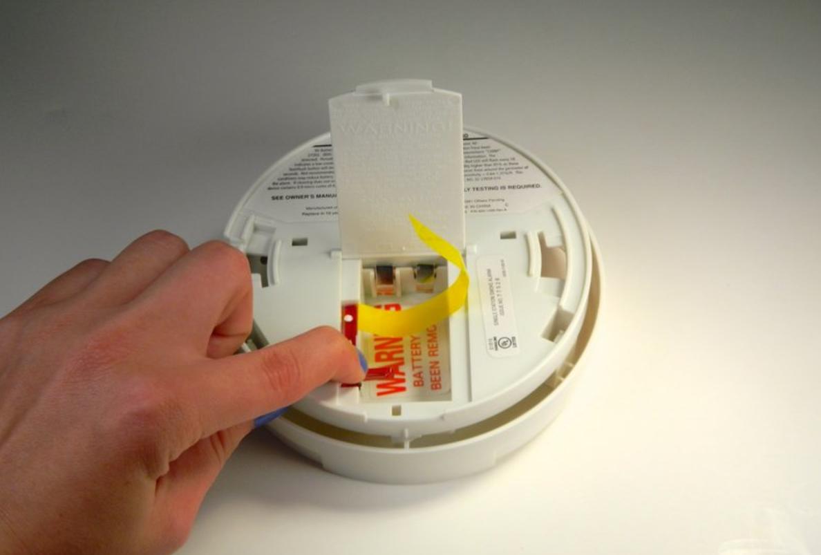 Leitfaden zu Rauchmelderbatterien: 9 V vs. CR123A vs. Knopfzellen